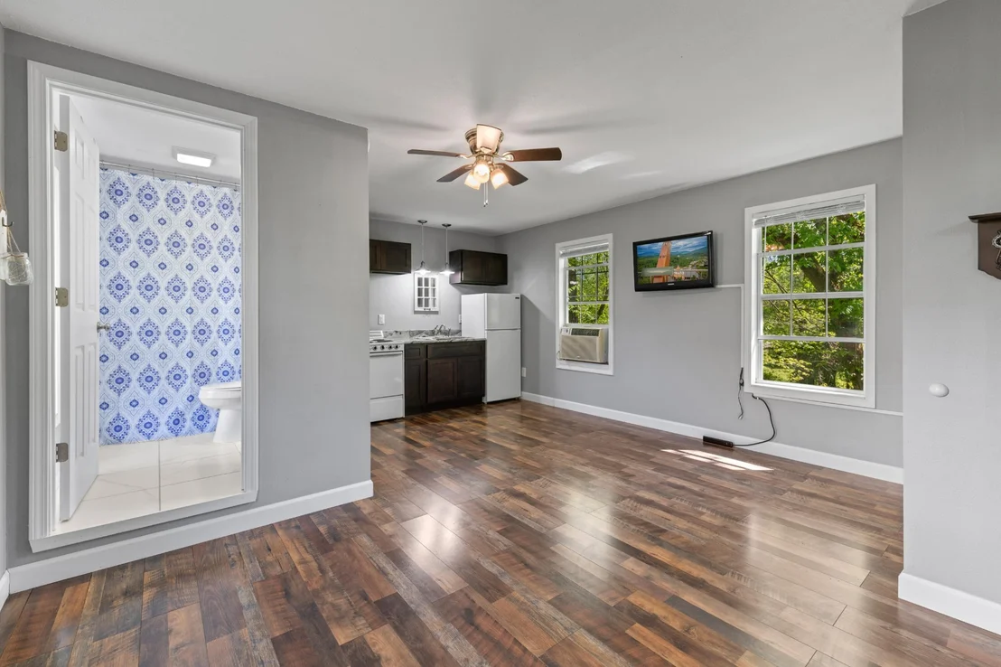 Photo of 1277 Winding Drive