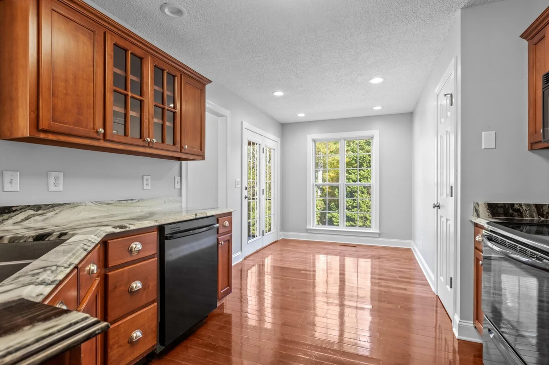 Photo of 433 Stanford Dr