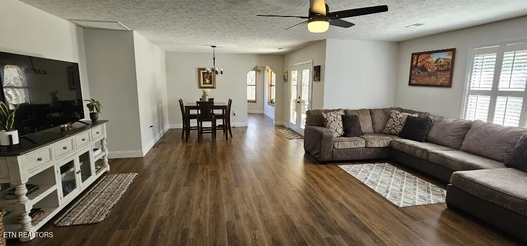 Photo of 852 Eagle View Drive