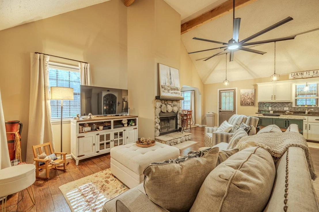 Photo of 25 PICKWICK WOODS CV