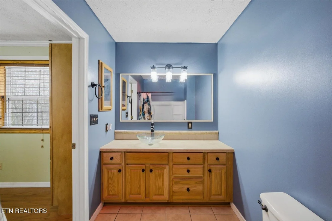 Photo of 1502 Valley Cove Way