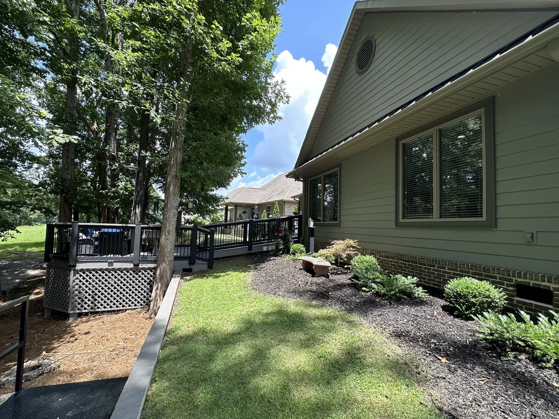 Photo of 105 Andrews Dr