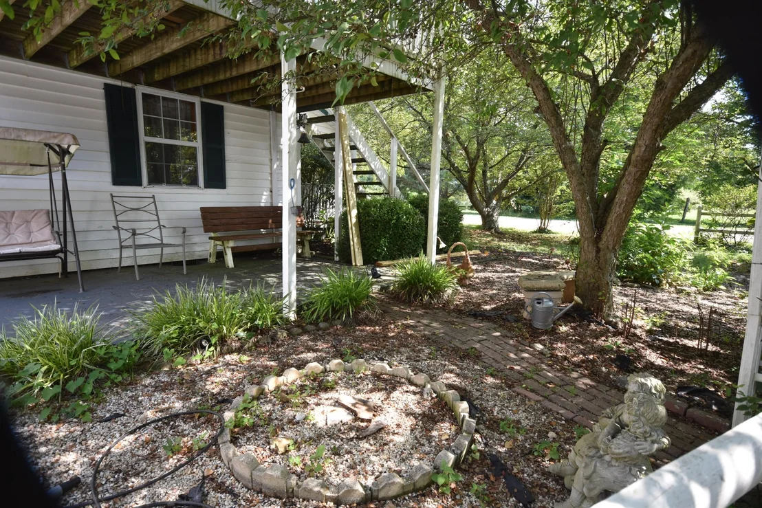 Photo of 1203 McConnell Rd
