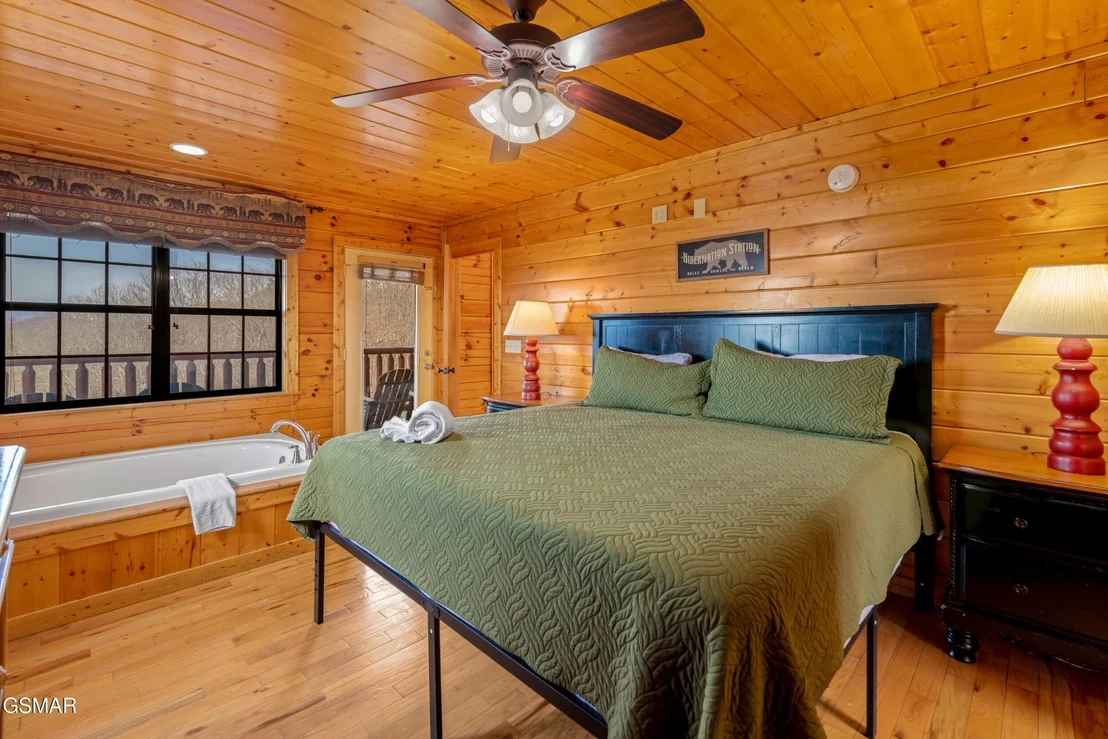 Photo of 1549 Bears Den Way