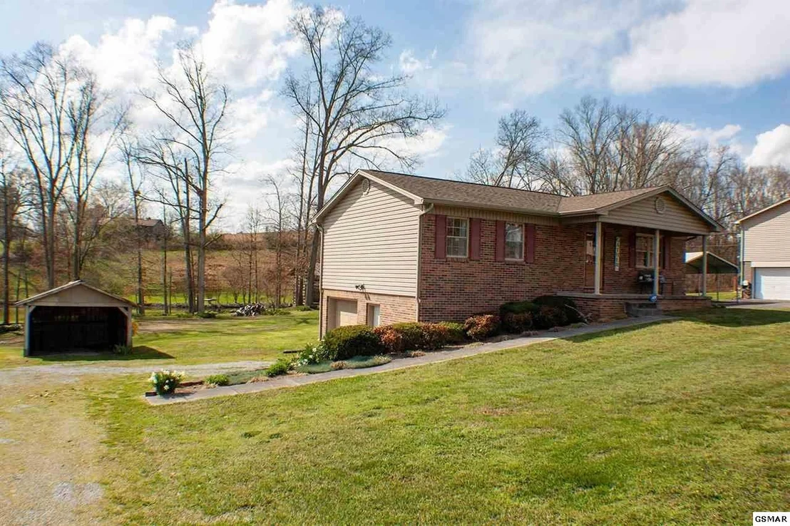 Photo of 1021 NEASE Drive