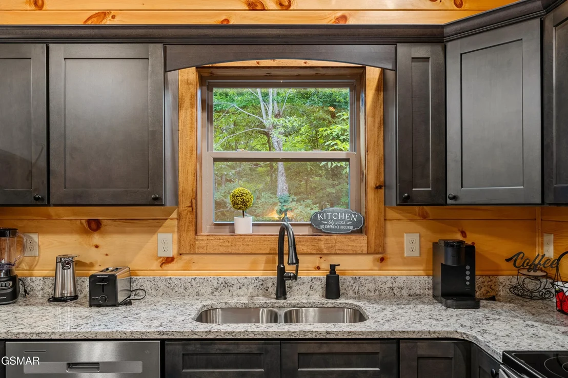 Photo of 1564 Sky View Drive