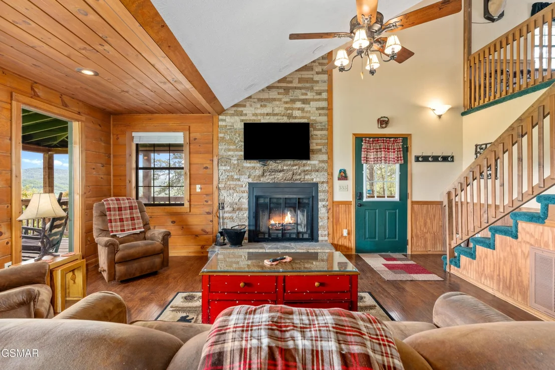 Photo of 1827 Timber Ridge Way