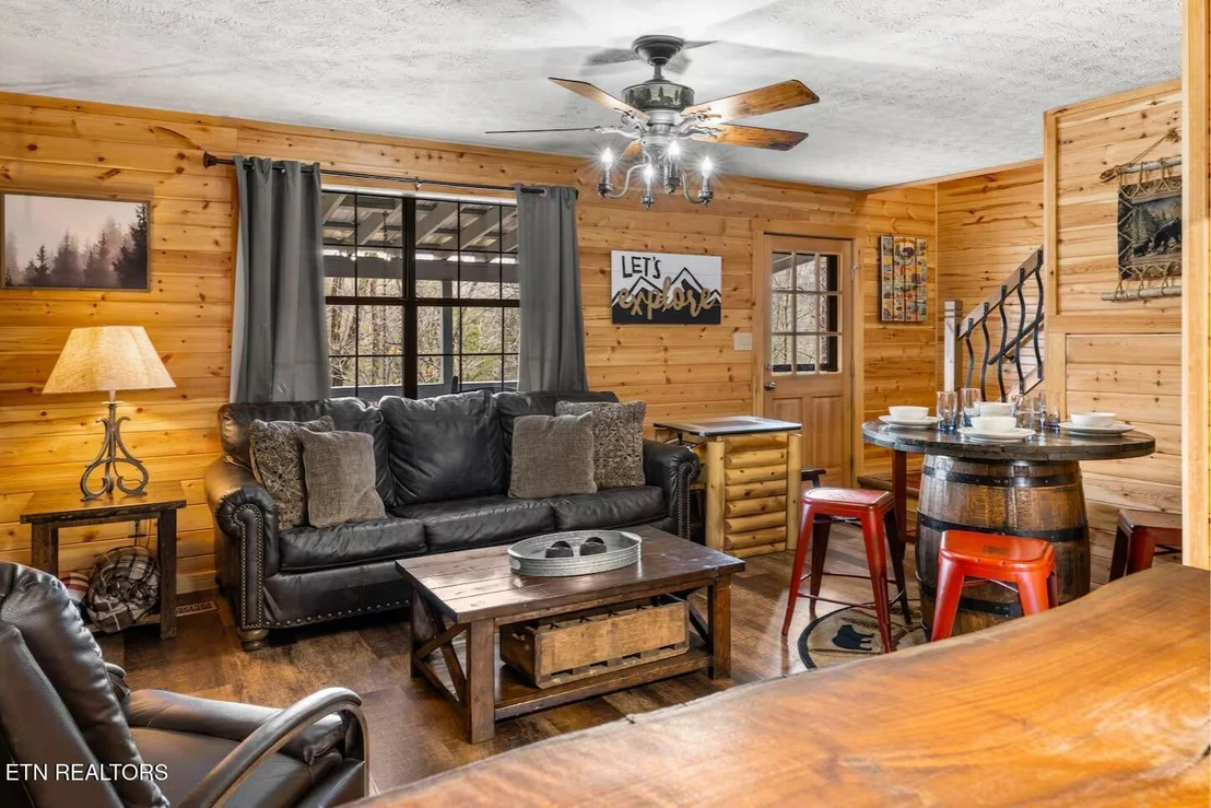 Photo of 901 Sunrise Blvd