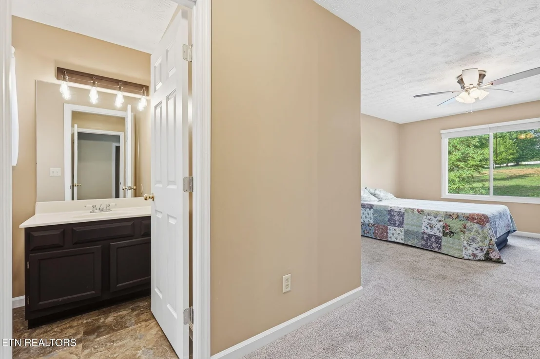 Photo of 5516 W Emory Rd