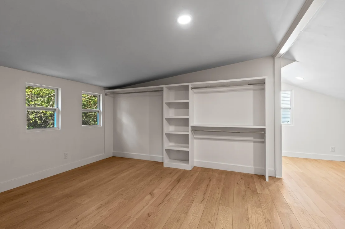 Photo of 7015 Fairington Circle