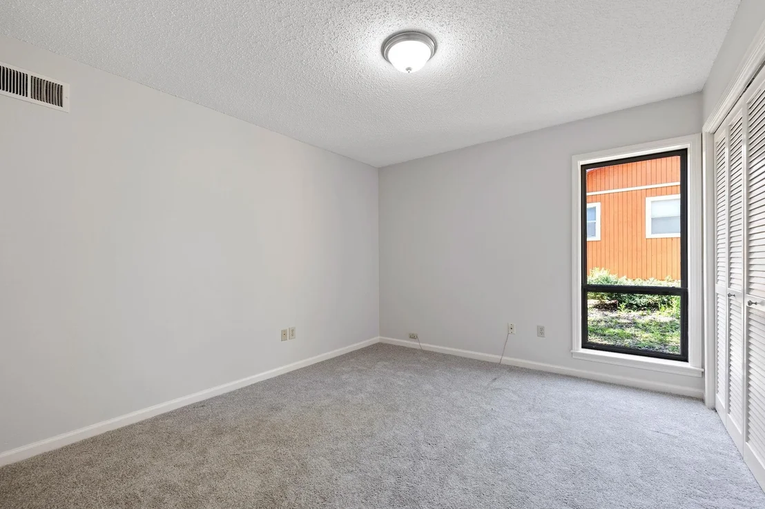 Photo of 3260 RUSKIN RD