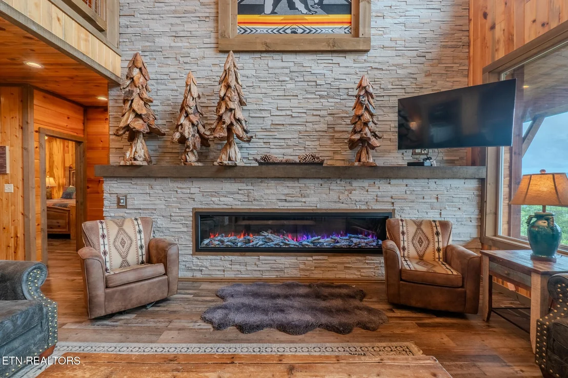 Photo of 2414 Hackberry Drive