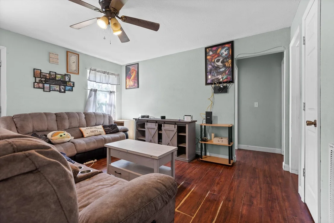 Photo of 227 Cove Trail