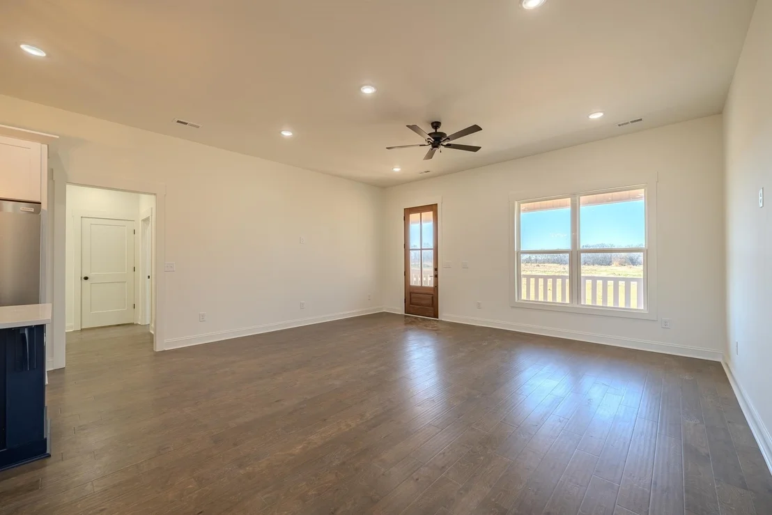 Photo of 130 BELVEDERE CIR