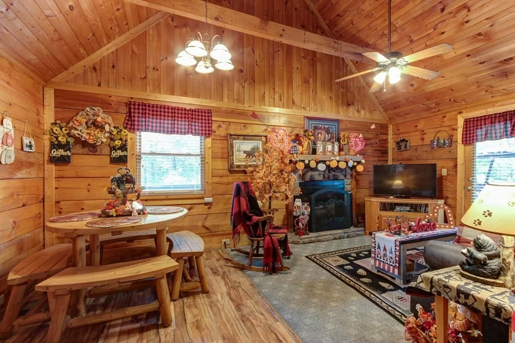 Photo of 2402 E View Drive