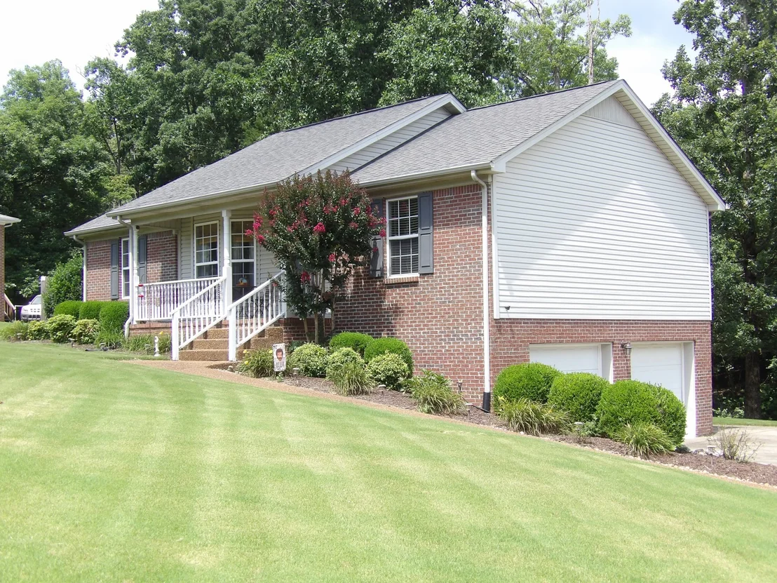 Photo of 109 Whippoorwill Dr