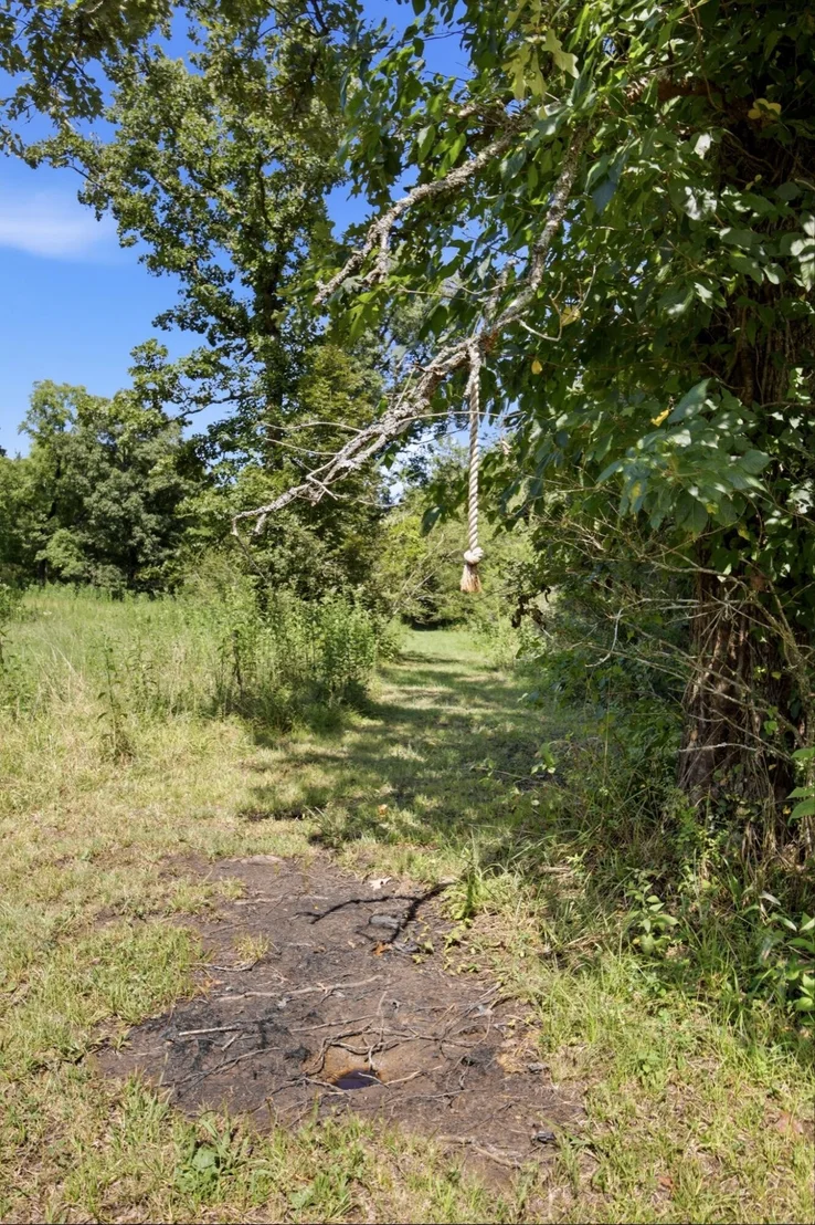 Photo of 965 Lofton Lane
