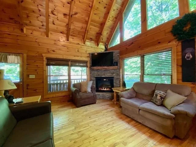 Photo of 2161 Red Bud Road