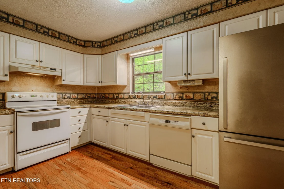 Photo of 630 Pinemont Drive