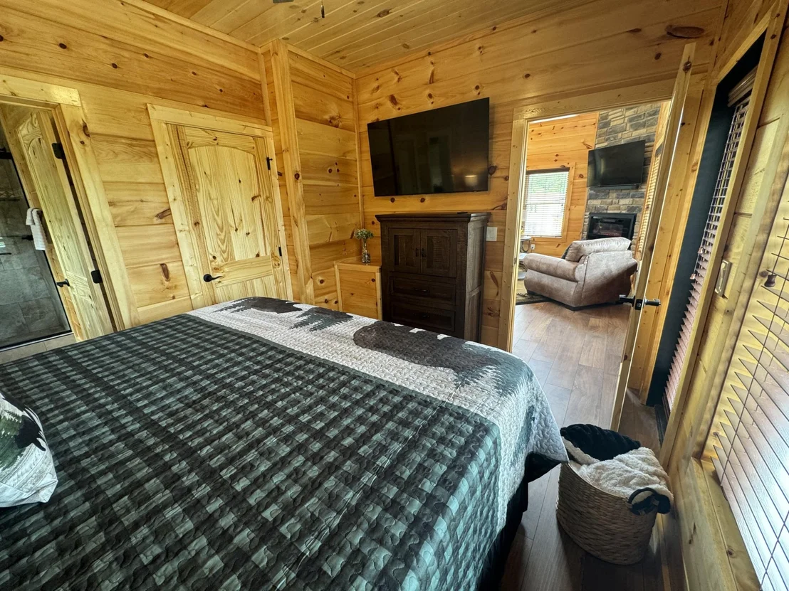 Photo of 2880 Sequoia Road