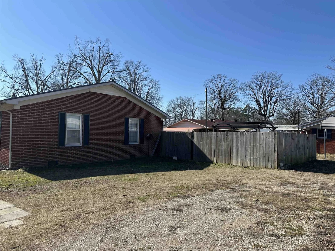 Photo of 205 LONG ST