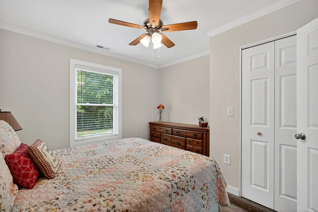Photo of 211 Arizona Ln
