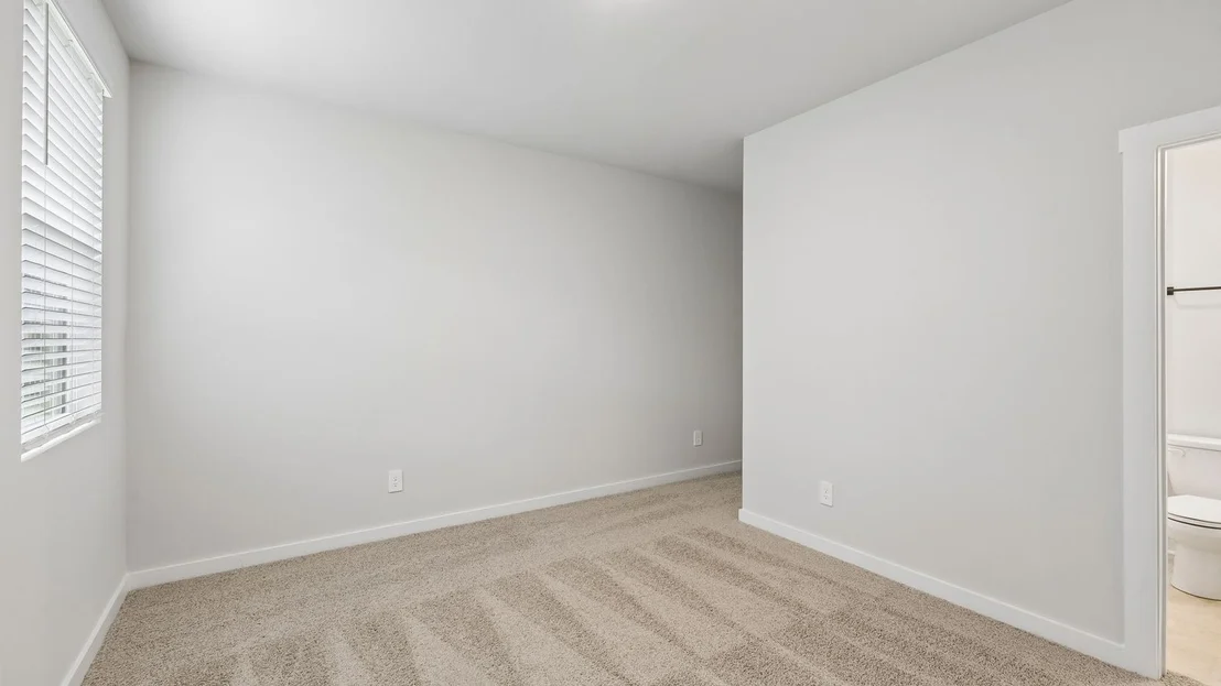Photo of 341 Harvest Point Blvd