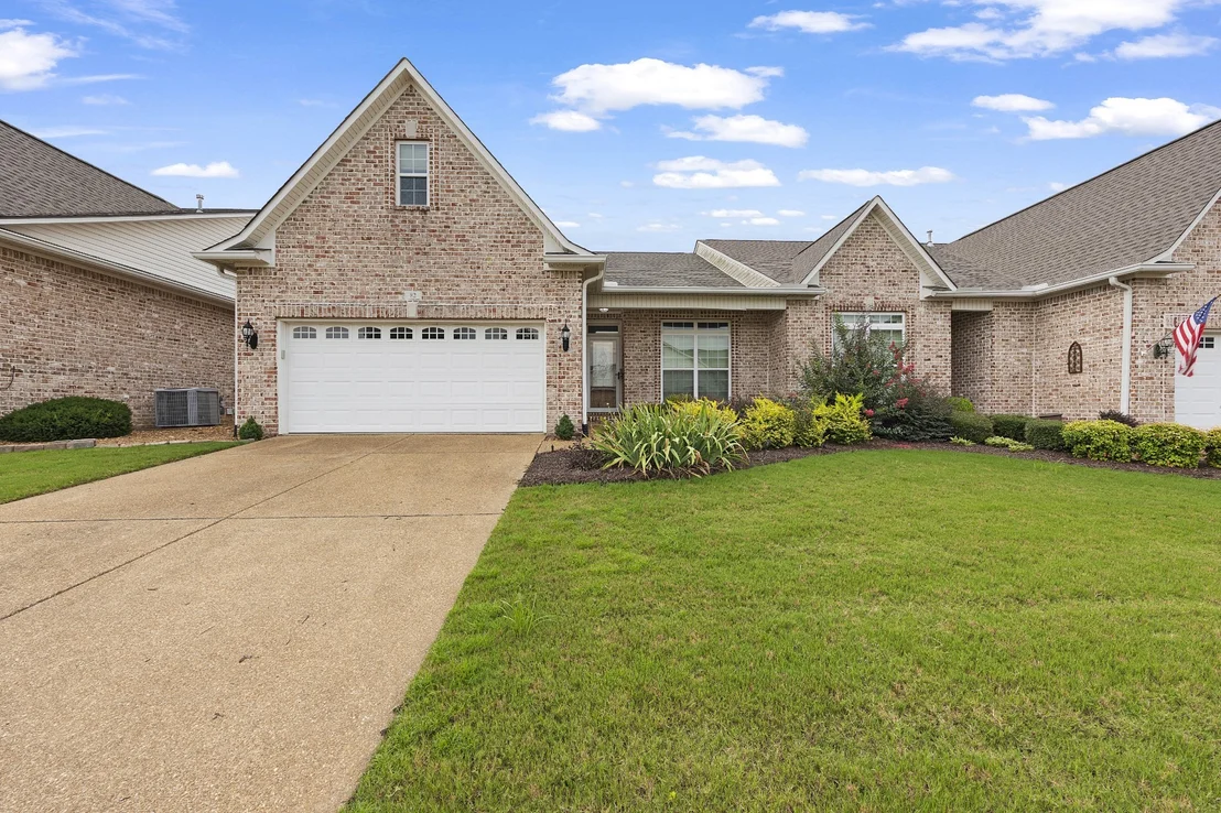 Photo of 82 Emerald Ridge Cv