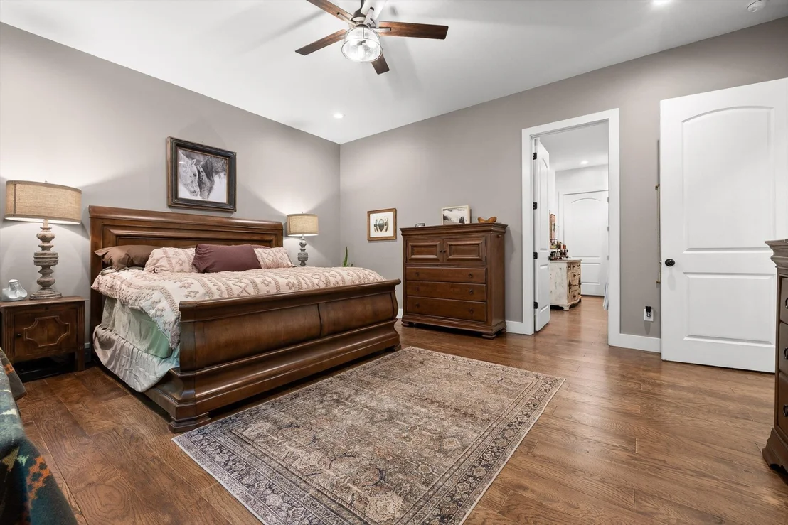 Photo of 9962 Caseview Drive