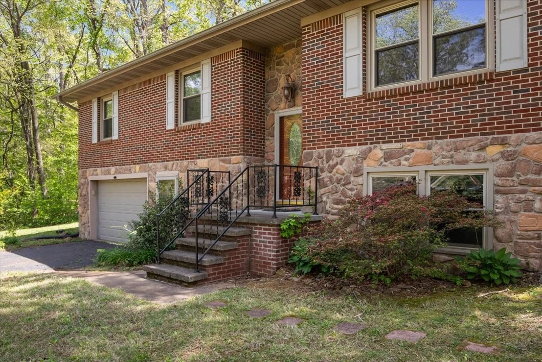 Photo of 48 Hill Rd