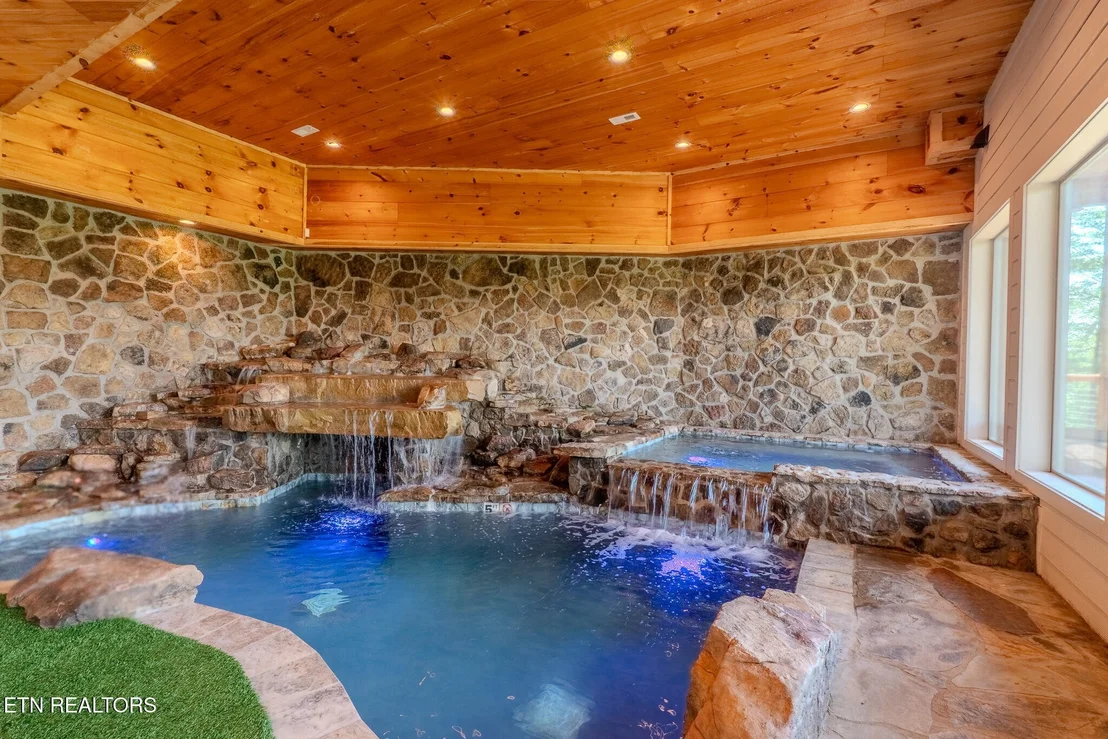 Photo of 2414 Hackberry Drive