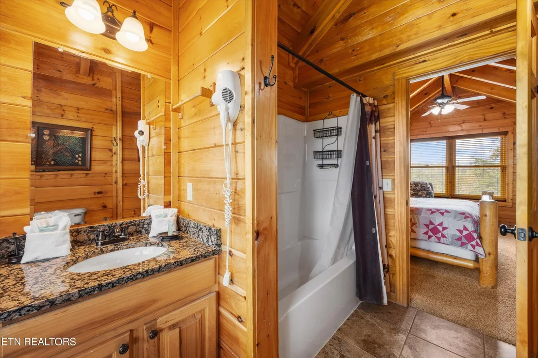 Photo of 1107 N Trail Drive