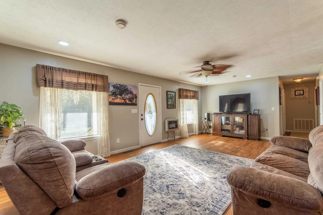 Photo of 205 RIDGE RD