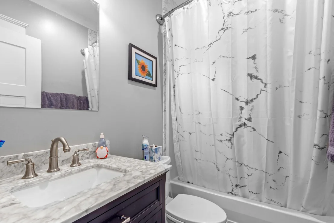 Photo of 2485 River Bluffs Drive