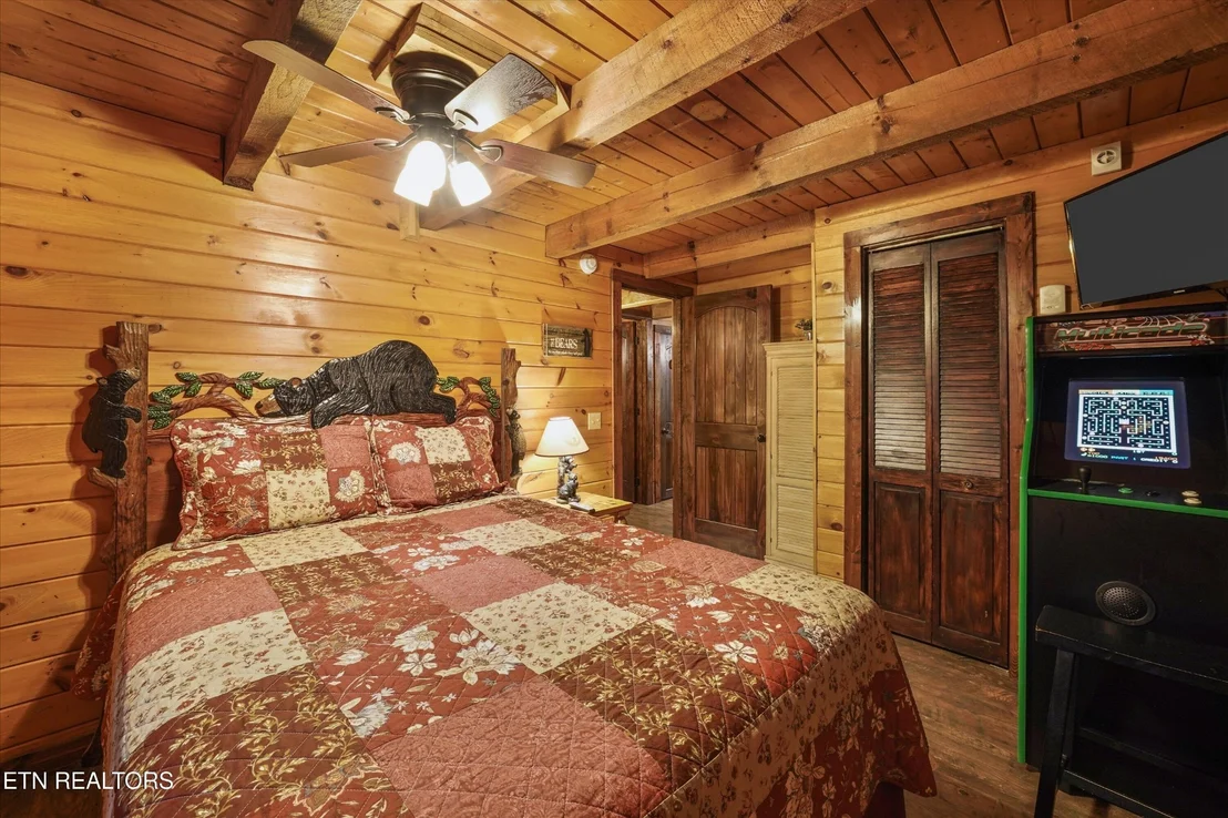 Photo of 2308 Hidden Mountain Rd
