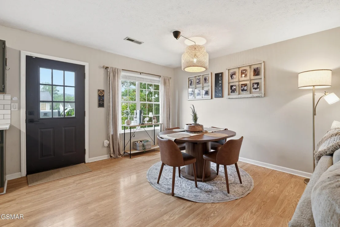 Photo of 223 River Valley Circle