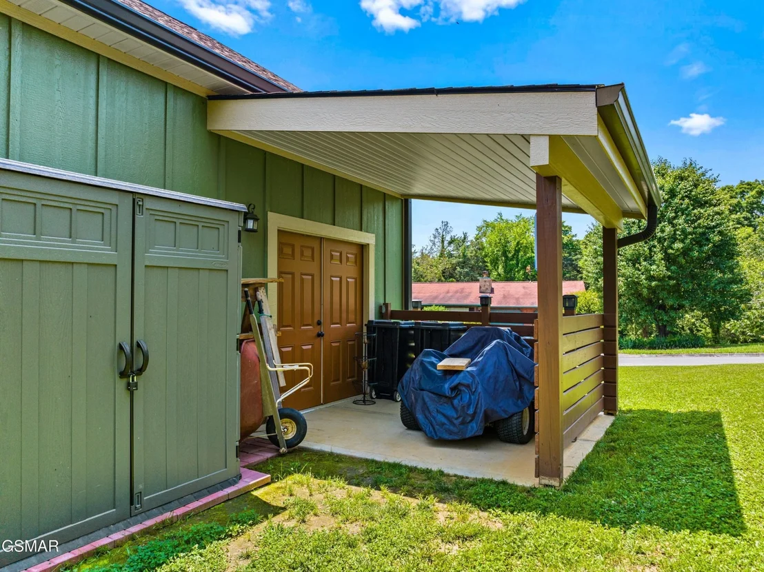 Photo of 2545 Amanda Lane