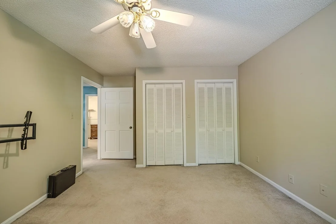 Photo of 101 BOB ST