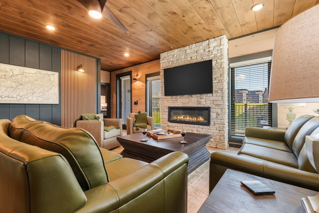 Photo of 1724 Knotty Log Way