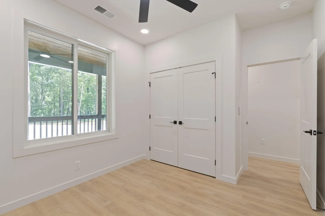 Photo of 824 Valley View Drive