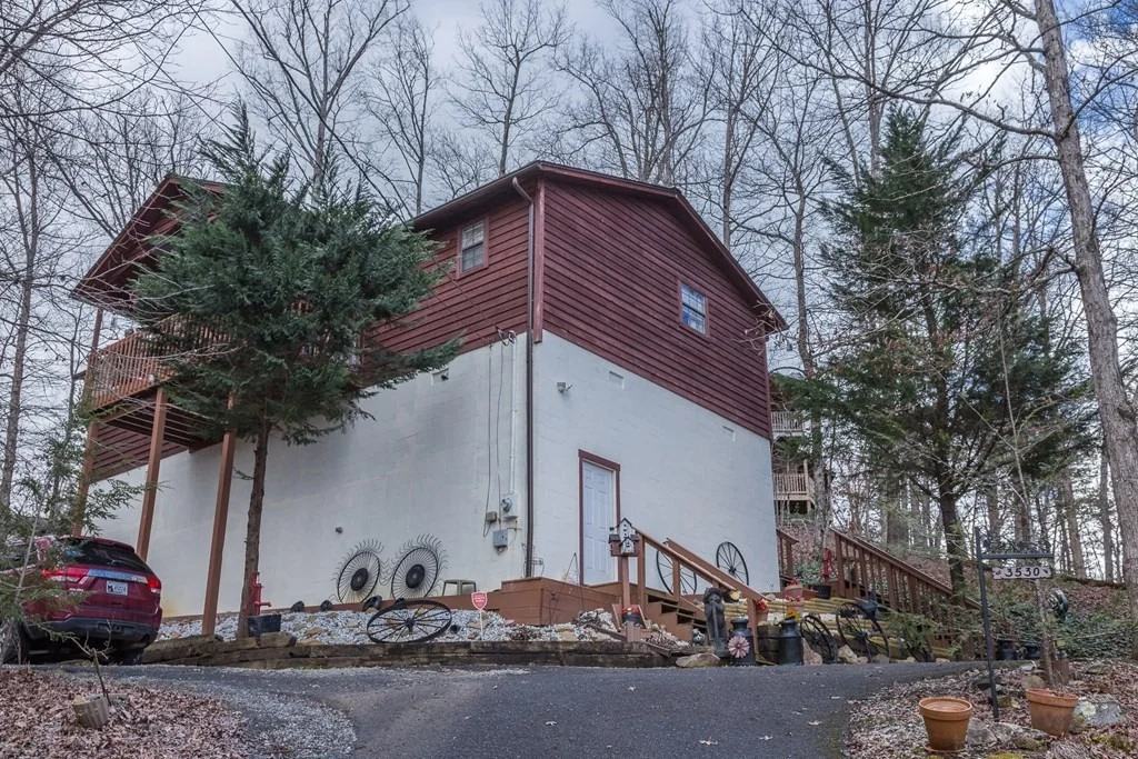 Photo of 3530 Walker Lane