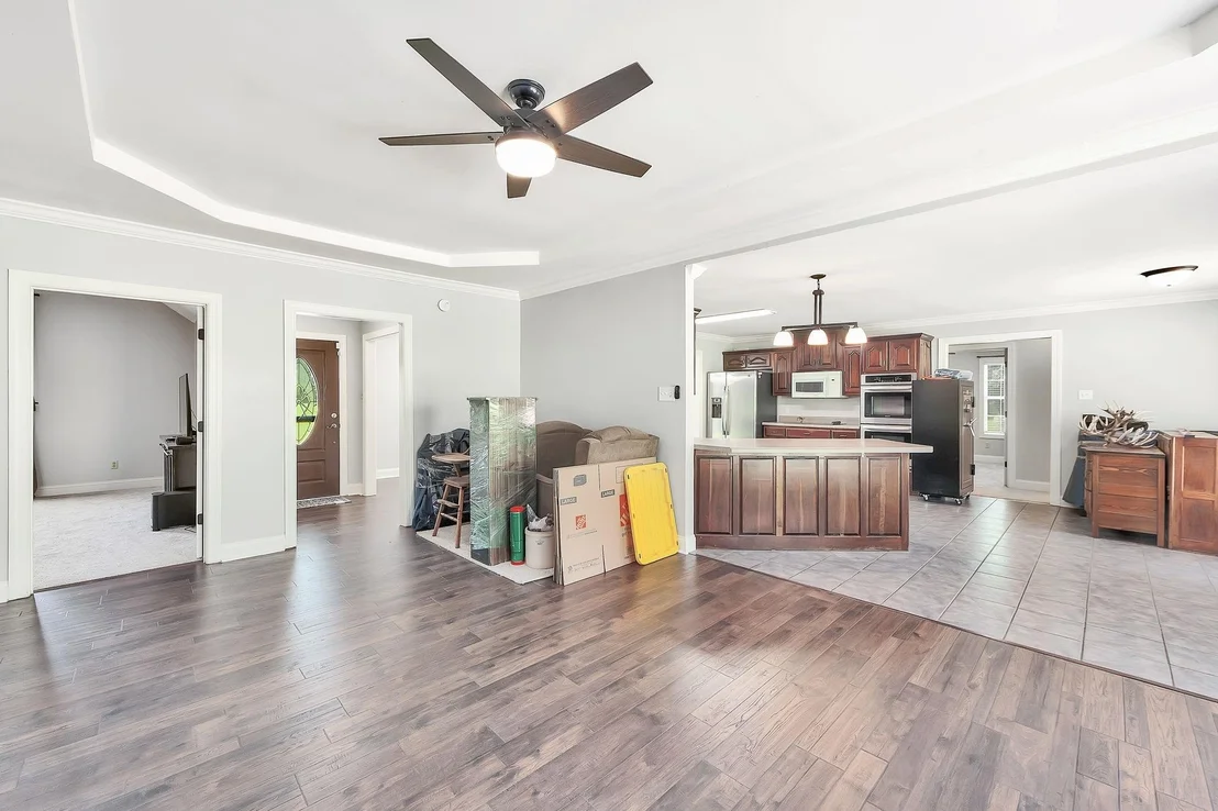 Photo of 135 DAVIS RD