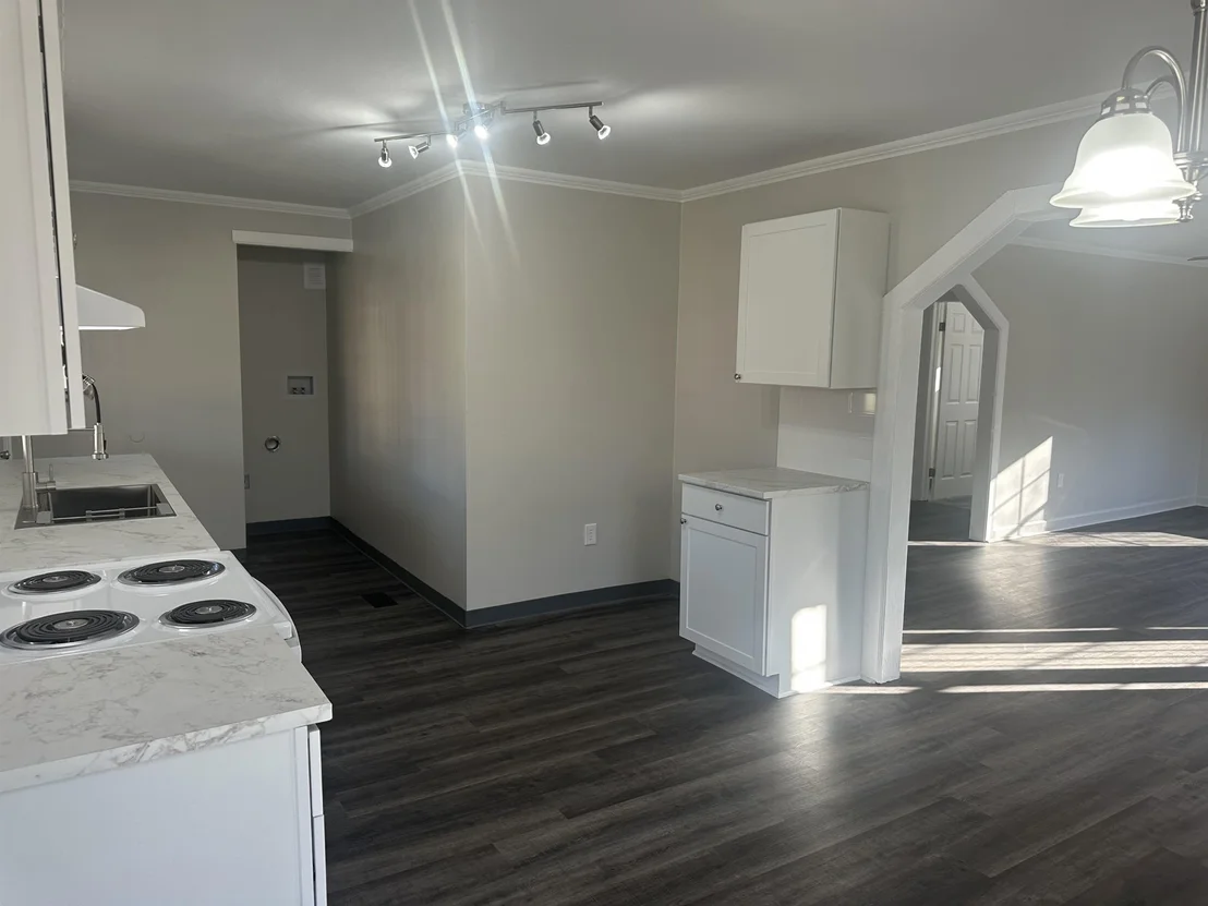 Photo of 180 Hardin RD