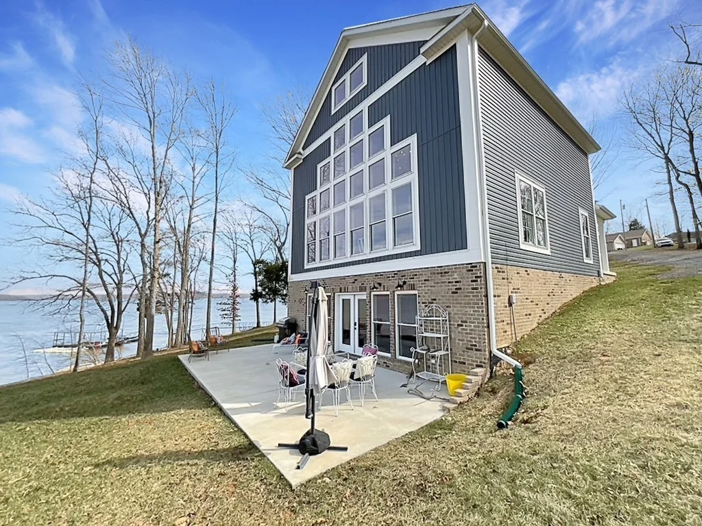 Photo of 191 Wayne Cir