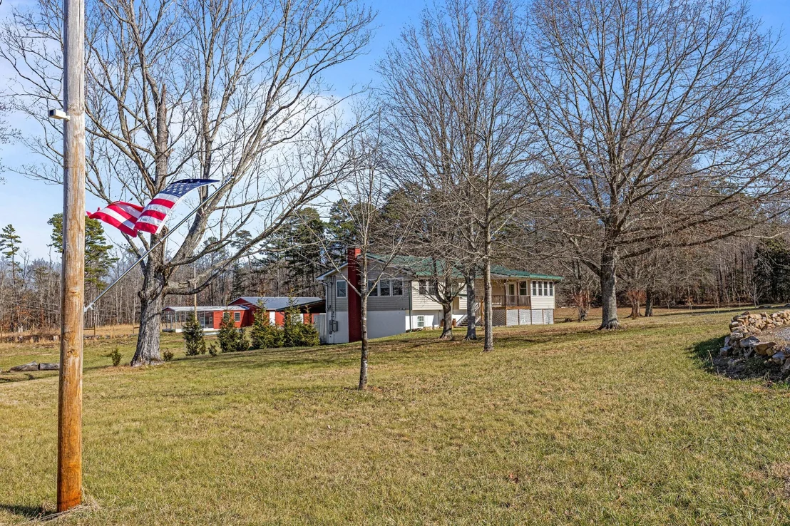 Photo of 711 Lick Point Road