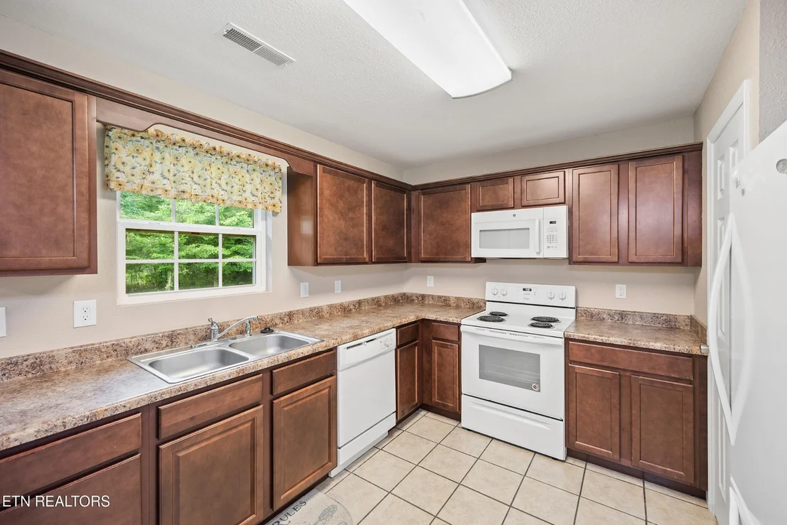 Photo of 534 SHELLBARK Rd