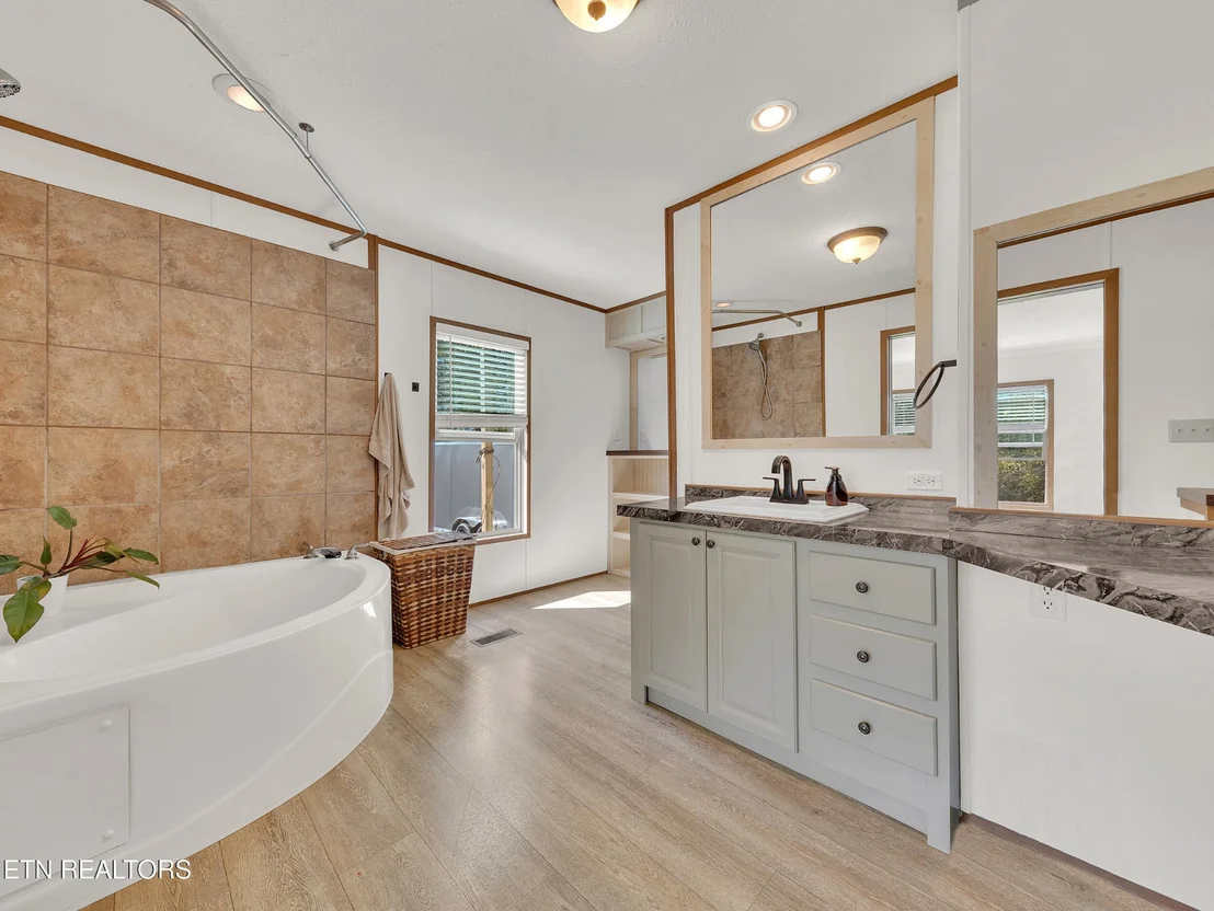 Photo of 4736 Salem Rd