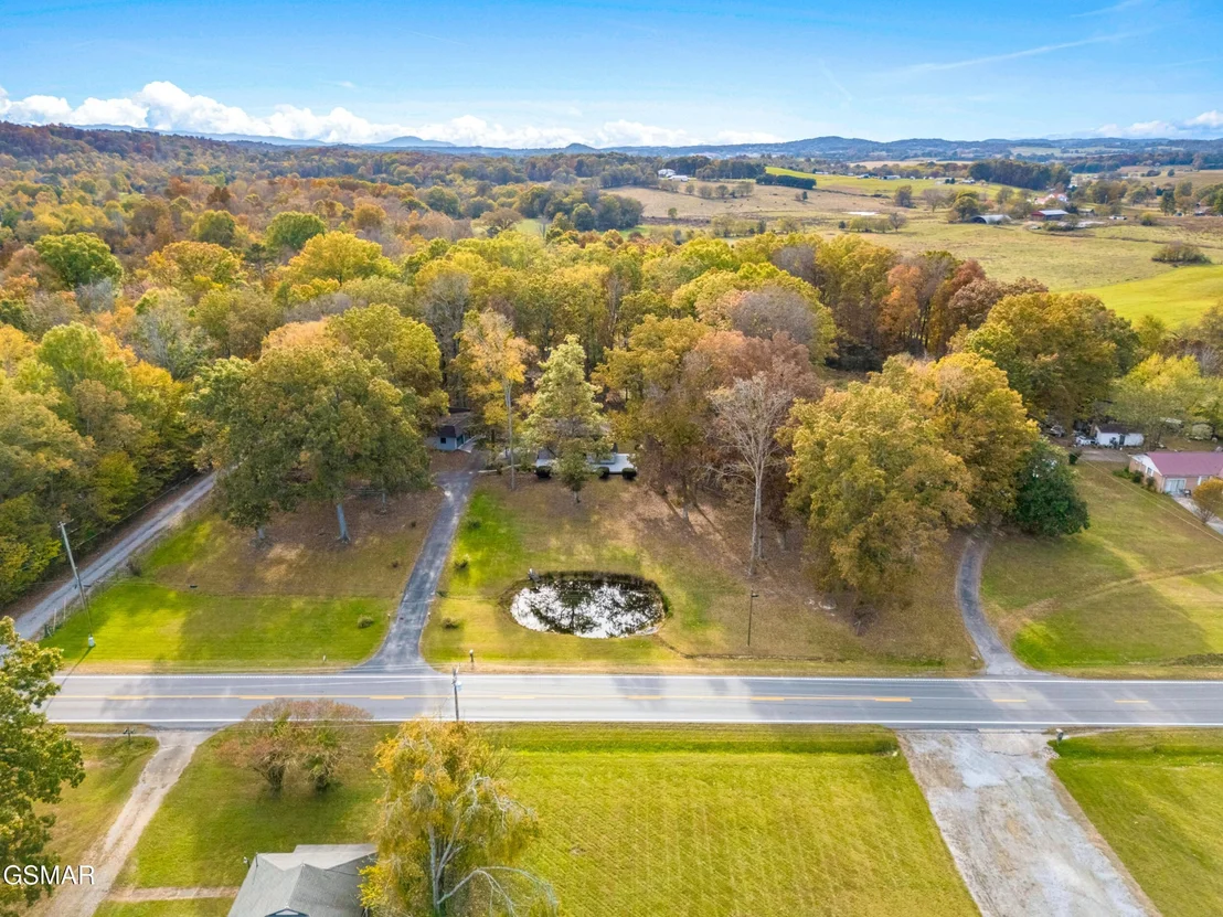 Photo of 725 Highway 25 32