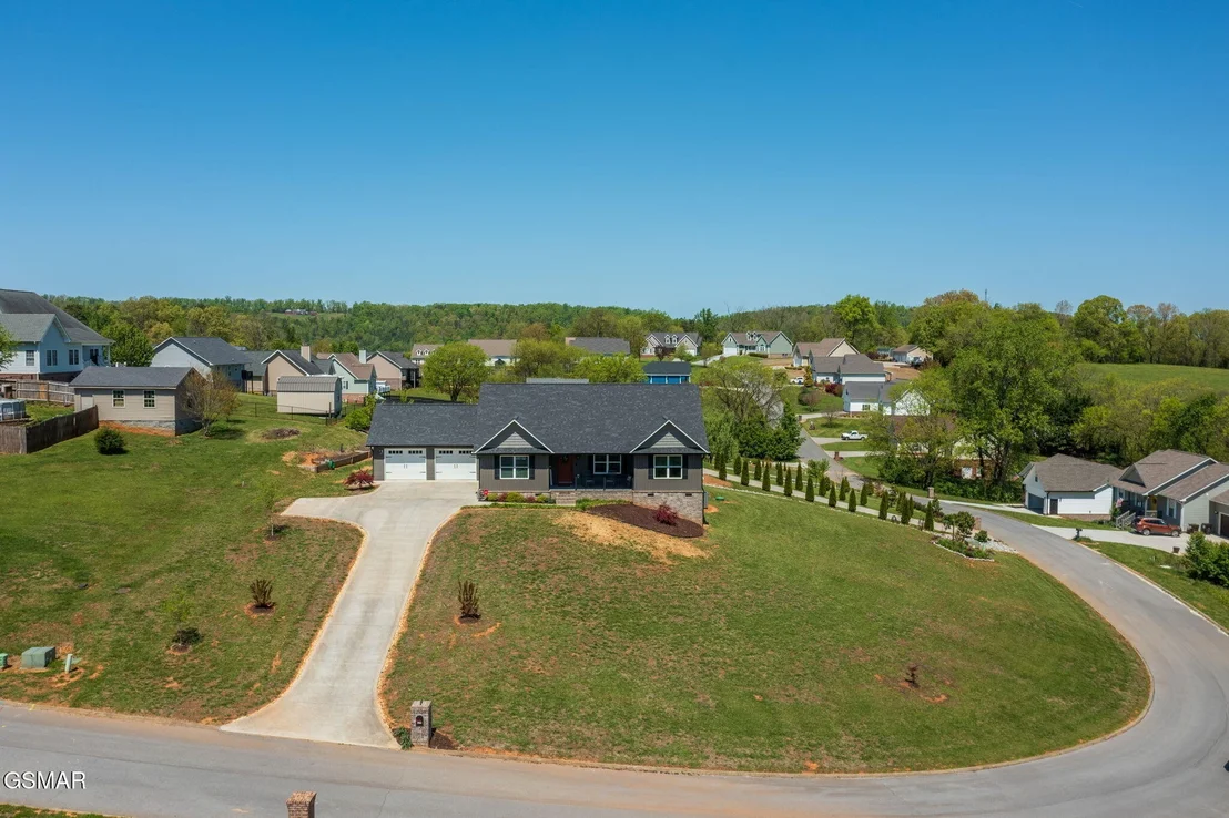 Photo of 2045 Kings View Loop