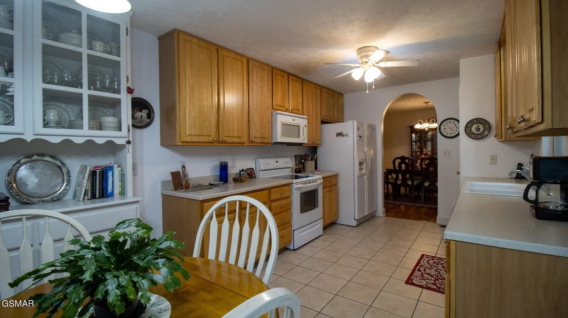 Photo of 829 Windstone Drive